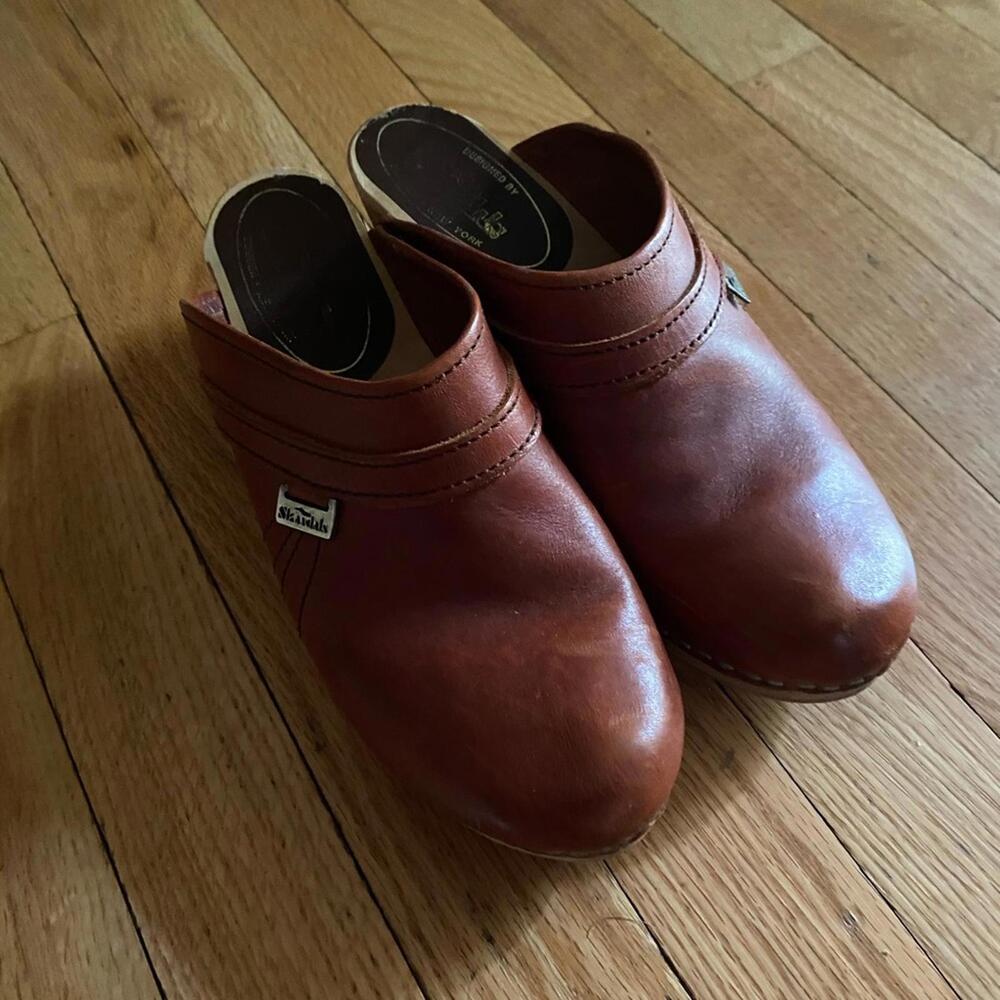 ***SOLD***Vintage 1970s Clogs